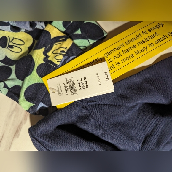 Baby Gap 2 Piece PJ Set Long Sleeve and Pant Brand New Mickey Mouse - Picture 7 of 16